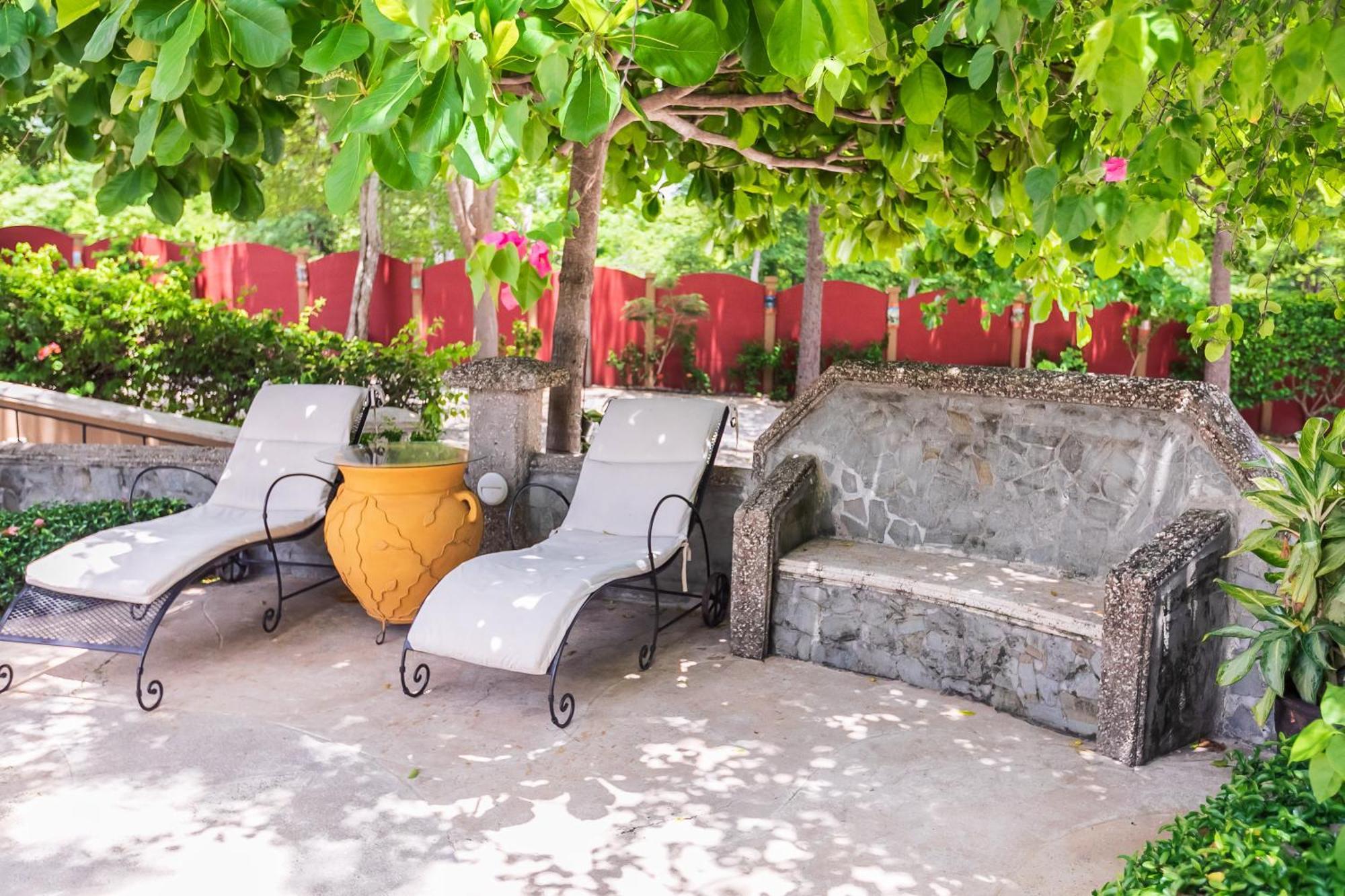 Casas Del Toro Playa Flamingo Aparthotel Exterior photo