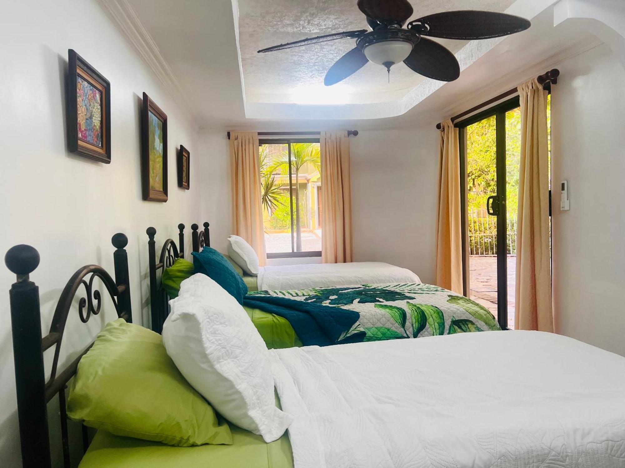 Casas Del Toro Playa Flamingo Aparthotel Exterior photo