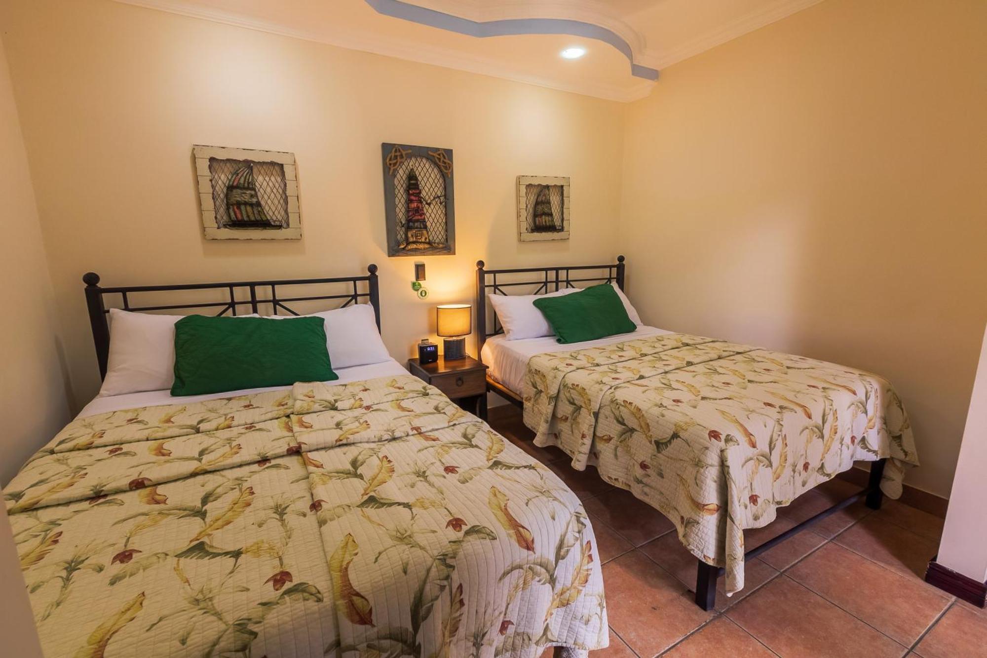 Casas Del Toro Playa Flamingo Aparthotel Exterior photo